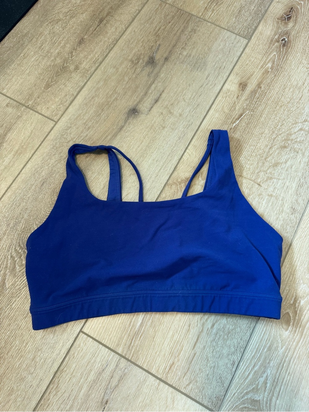 Athleta Exhale Bra in Paradise Blue size Large
